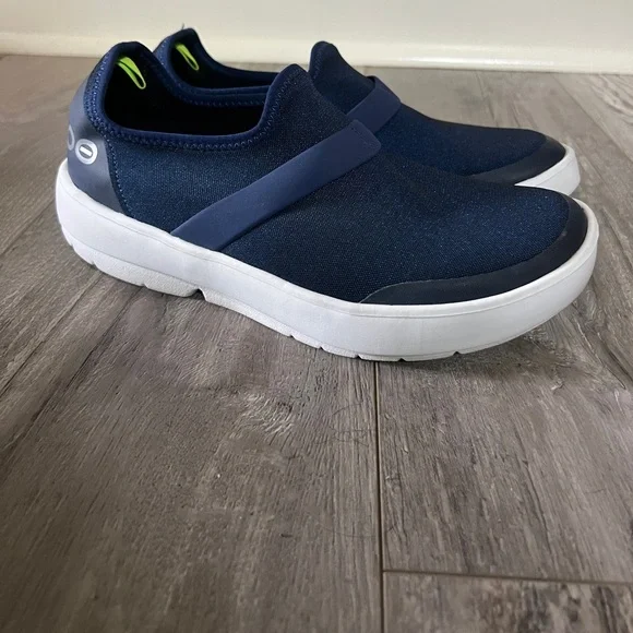OOFOS Oomg Low Mesh White / Navy ~ US Women’s 9 - Picture 2 of 8